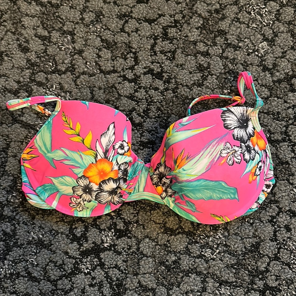 Floral bikini top
